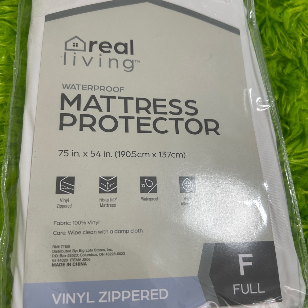White Waterproof Mattress Protector